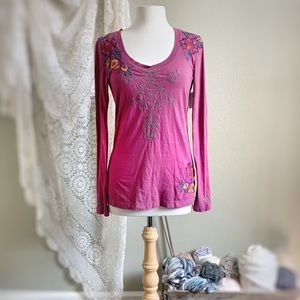 JOHNNY WAS | Floral Embroidered Long Sleeve Tee